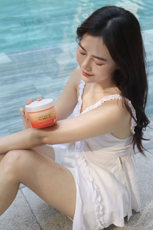 tẩy da chết cơm dừa và enzym đu đủ